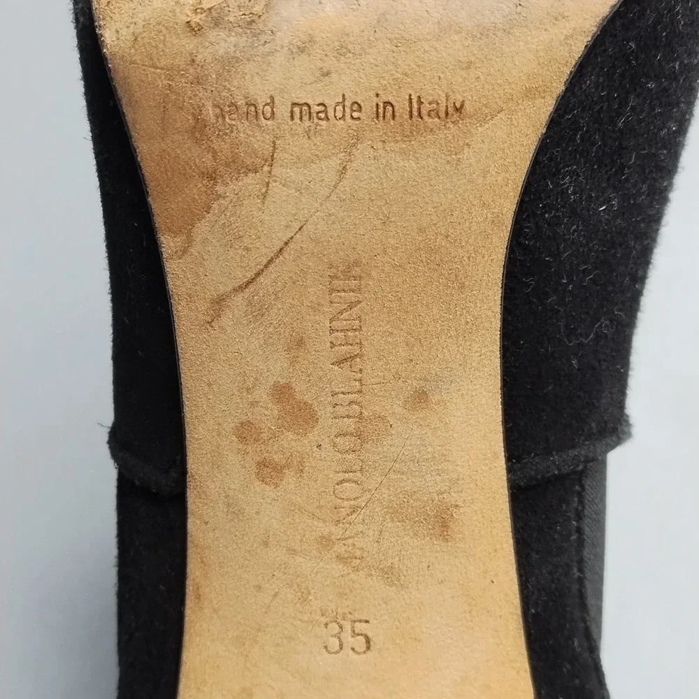 Manolo Blahnik heel manolo
